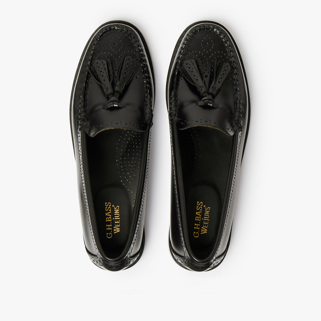 G.H. Bass Weejuns Black Leather Tassel Loafers Estelle Kilte Preppy Classic Bass Weejuns Layton II Moc Kiltie Loafers | Black | US Stockists main image 4