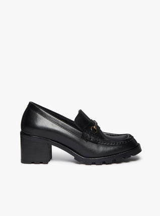 Weejuns Saddle Bar Tred Heels