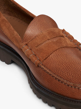 Weejuns Lug Larson Loafers