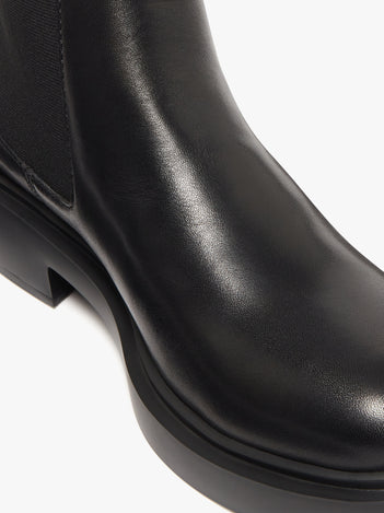 Albany II Pull On Boot