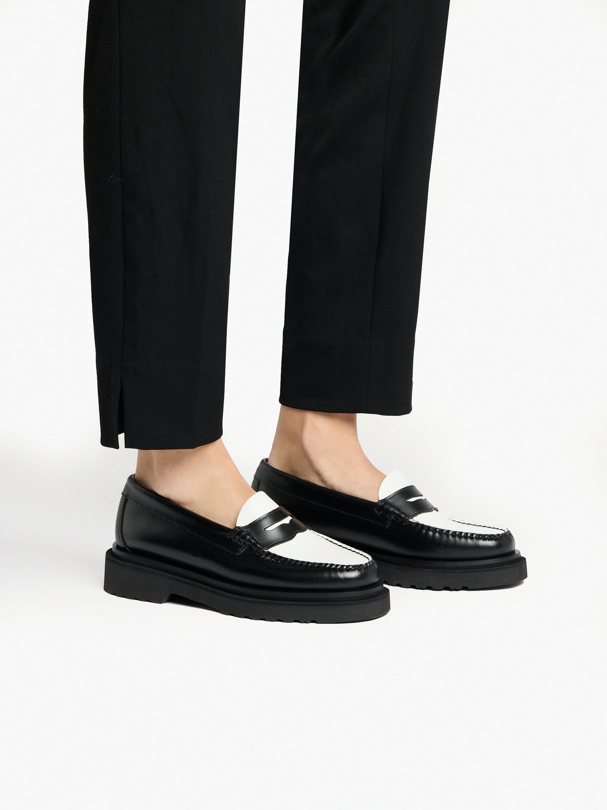 Weejuns Step Penny Loafers – G.H.BASS 1876 Weejuns Step Penny Loafers – G.H.BASS 1876