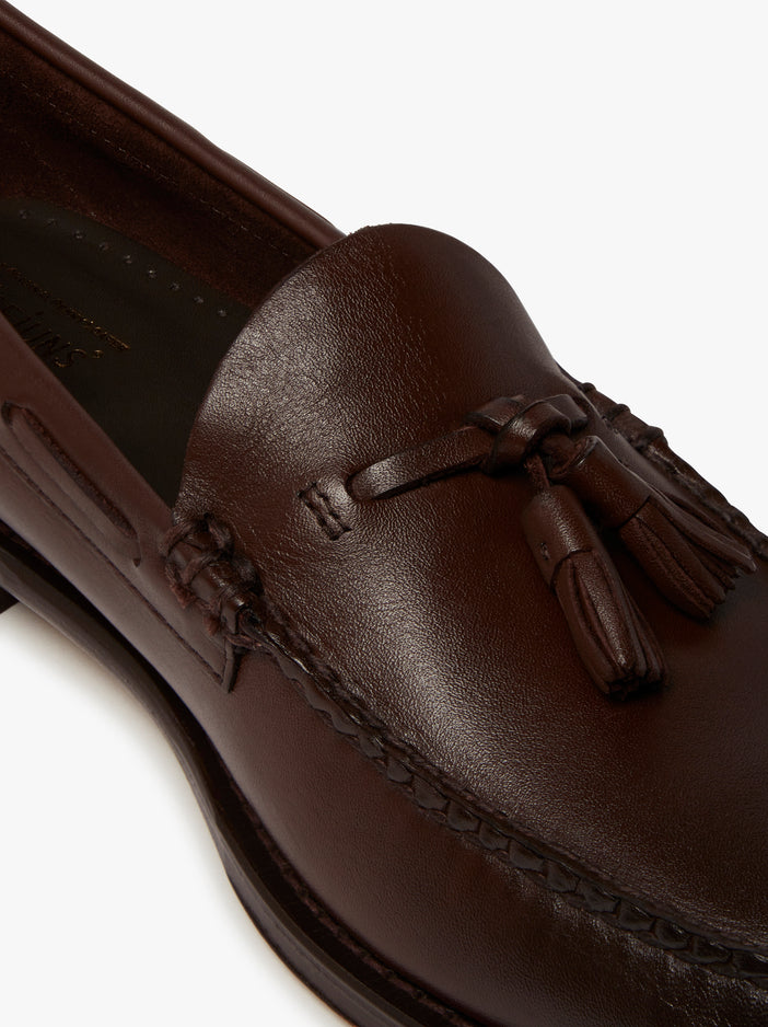 weejuns larkin tassel loafers