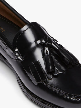 Easy Weejuns Esther Kiltie Tassel Loafers