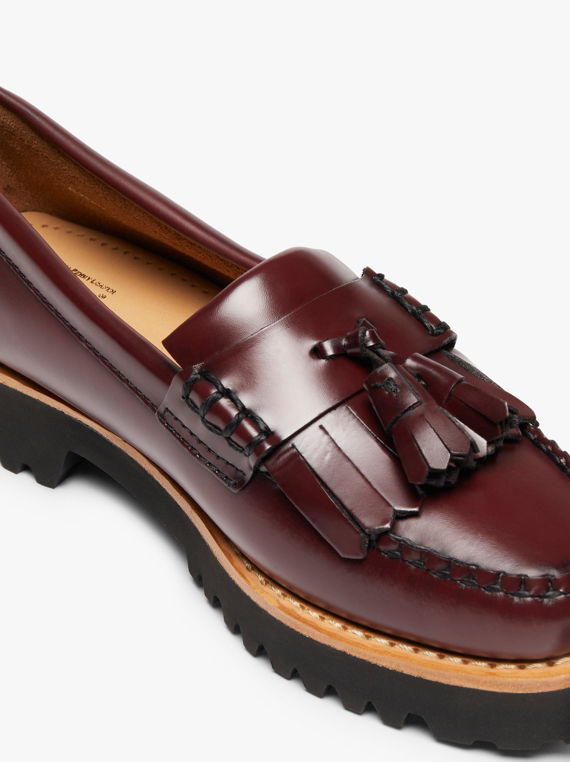 Women's seaport shop kiltie loafer